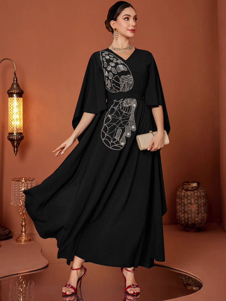 فستان بأكمام واسعة وقصة A مع تطريز بالترتر - الغوص