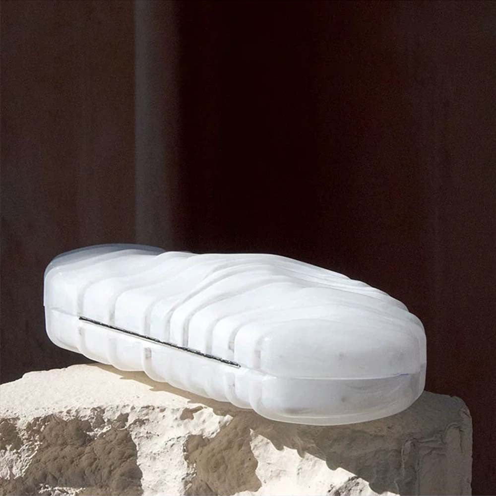 编织藤条手提包，配有双层皮革手柄 – LÉONIE 