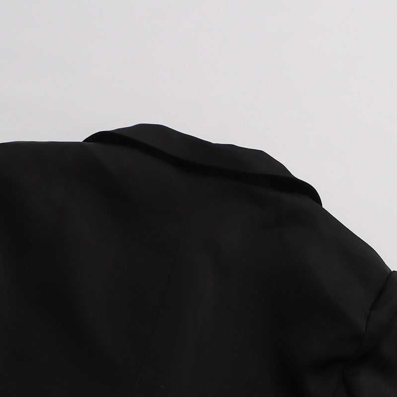 Plissiertes Oberteil mit ausgestellten Ärmeln und Maxirock-Set mit Taillengürtel – Rosiny 