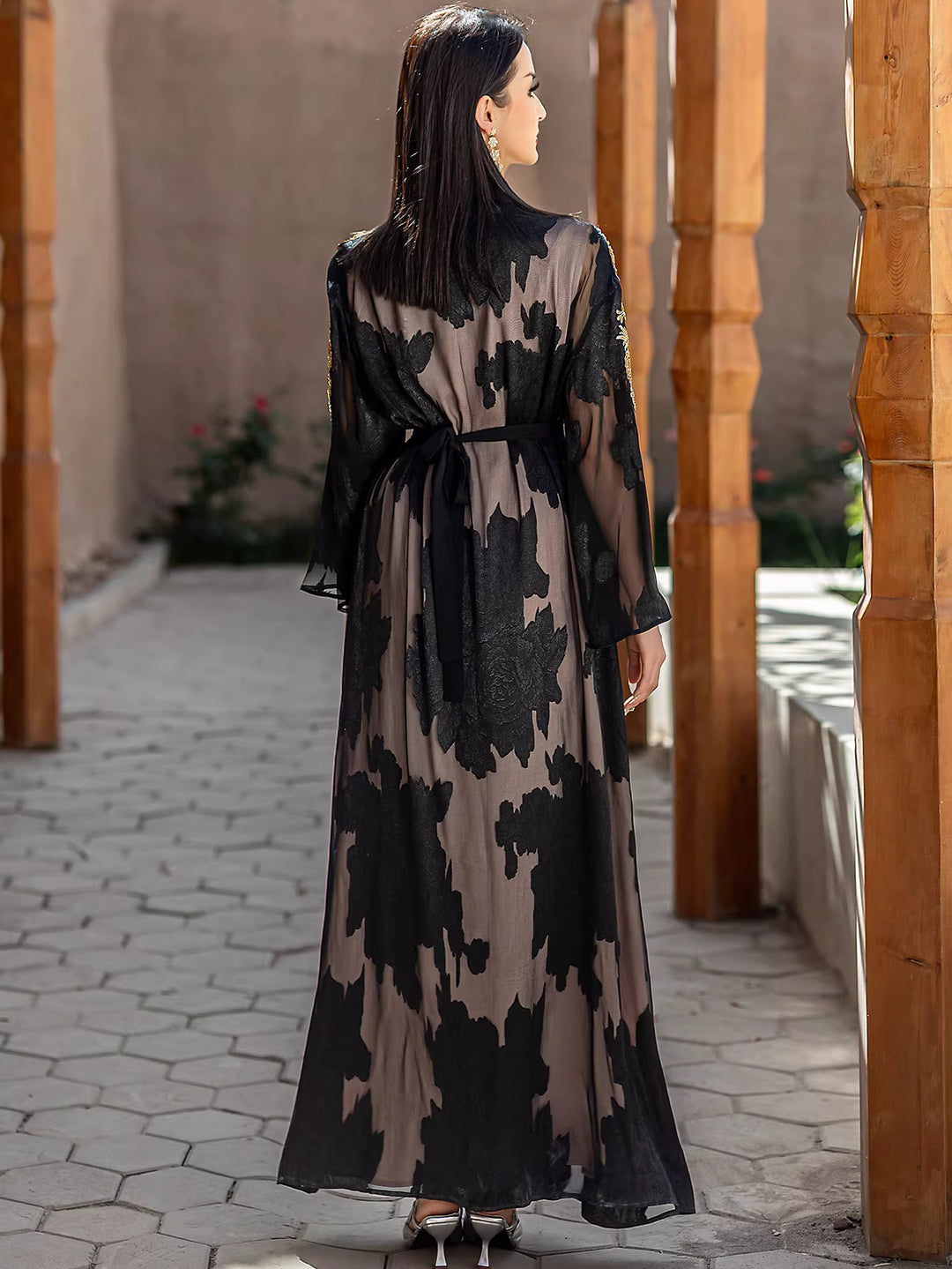 Elegant Long Sleeve Maxi Dress with Structured Fit – ARIELLE