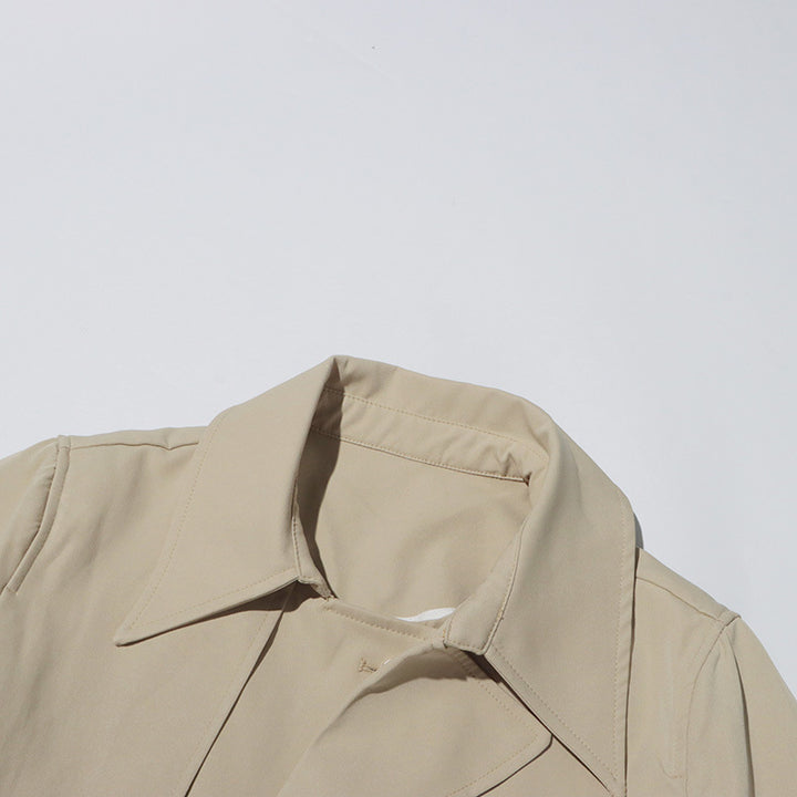 بدلة مصممة خصيصًا بأزرار ذهبية – مارون