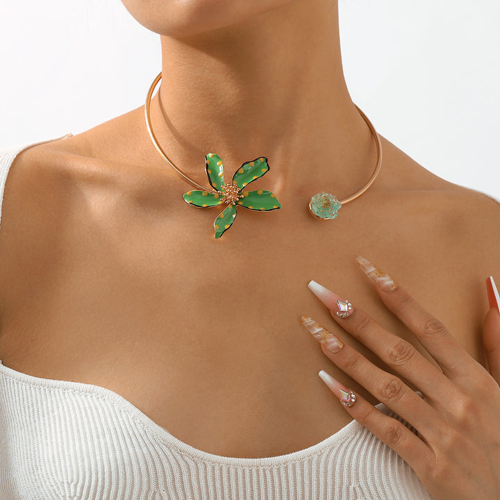 mehrfarbige Kettenhalskette mit Emaille-Seeanhängern - CORALIA 