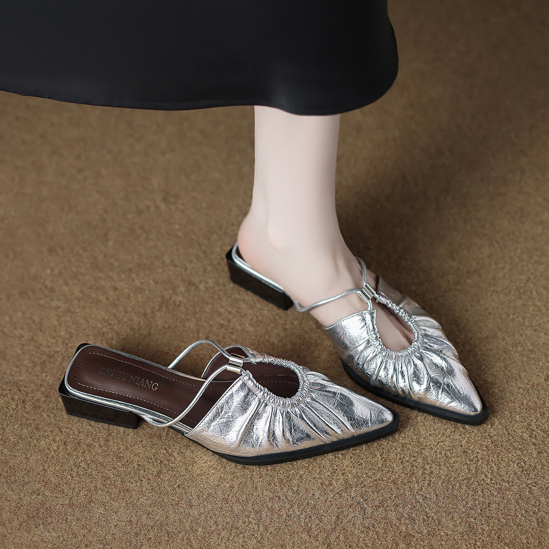 حذاء ميول مدبب بتفاصيل مجعدة وأشرطة مزدوجة – أوروراندا