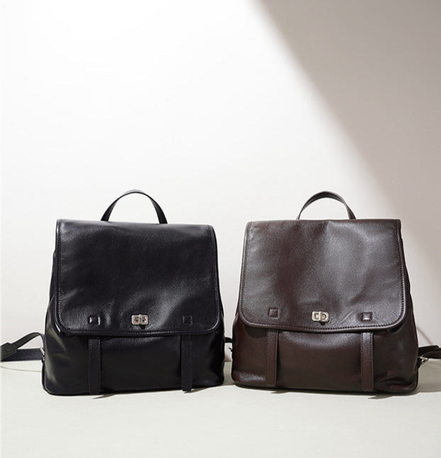 حقيبة ظهر جلدية كلاسيكية بغطاء للإغلاق – أرديناف