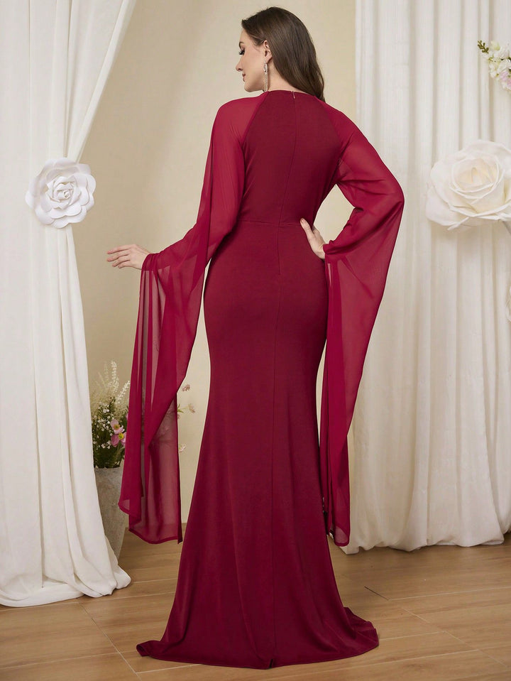 فستان بأكمام مع تفاصيل ملتوية أمامية – مايرا