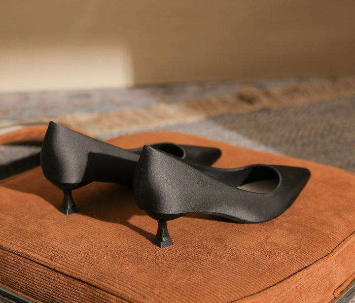 Haut à manches évasées plissées et ensemble jupe longue avec ceinture à la taille – Rosiny 