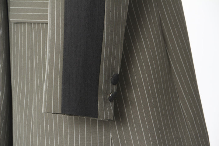 فستان بليزر مخطط بخطوط رفيعة مع ياقة بلون مغاير – أسترا