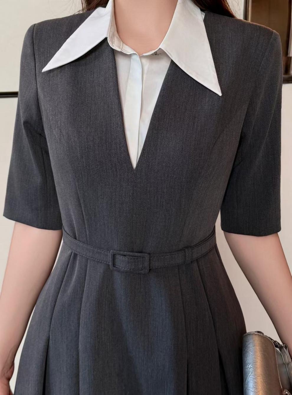 A-line midi dress with contrast collar – DARIAN