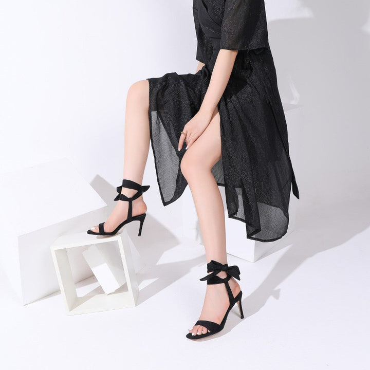 حذاء بكعب عالٍ بنقشة جلد النمر وكعب ستيليتو ذهبي – أريا