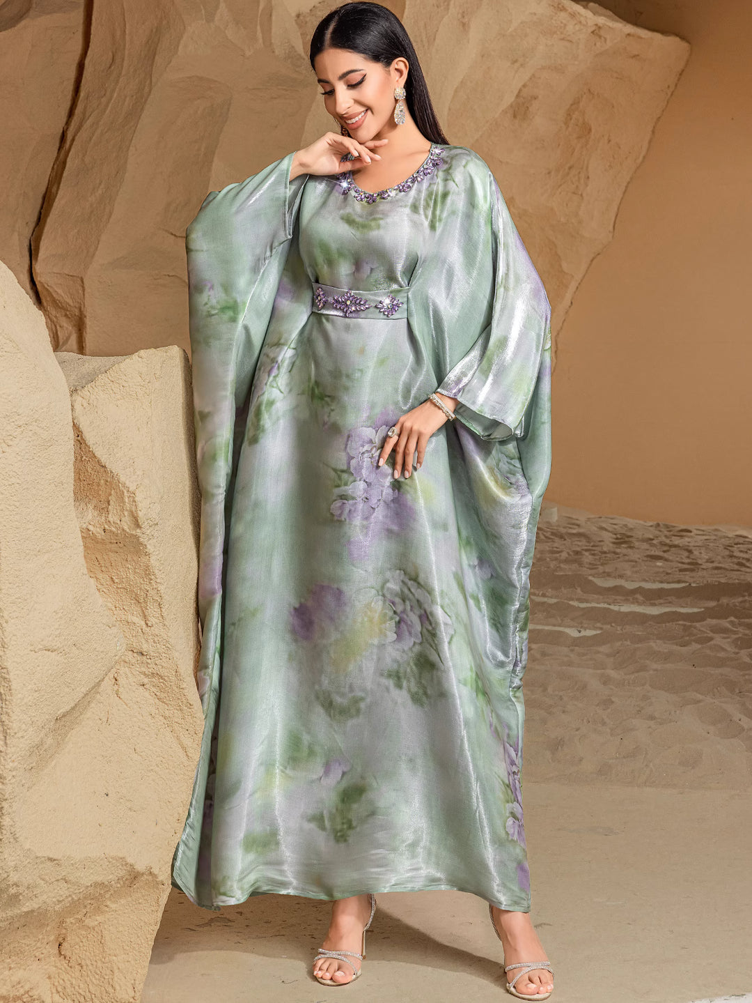 costume évasé sur mesure avec manches bouffantes en satin – VALENCIA 