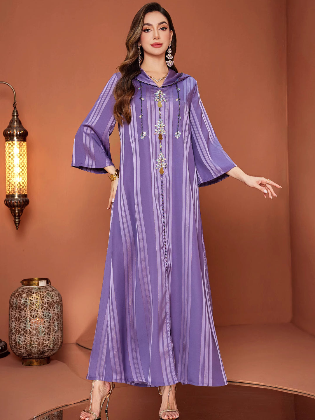 costume évasé sur mesure avec manches bouffantes en satin – VALENCIA 