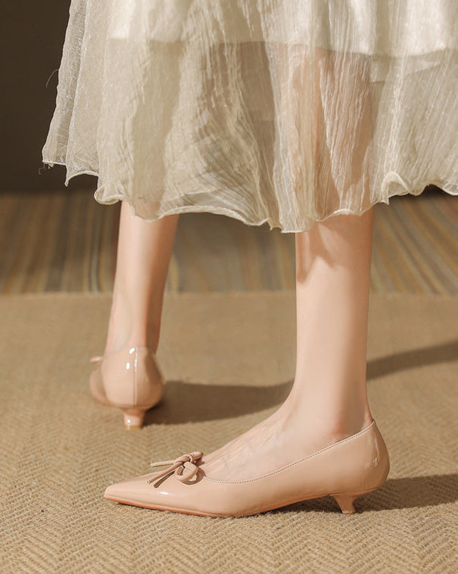 حذاء بكعب مدبب ببراءة اختراع مع تفاصيل فيونكة - أورادلي