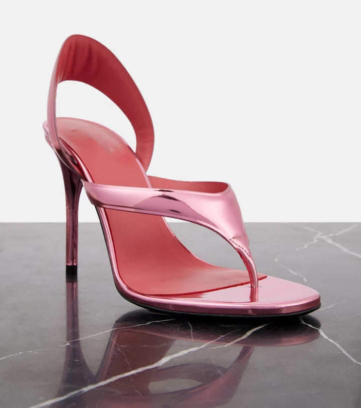 حذاء بكعب عالٍ ذهبي معدني مع حزام - أورورا