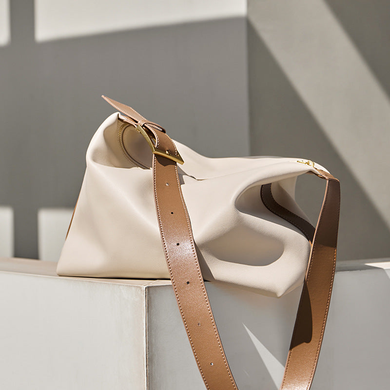 soft leather shoulder bag with buckle strap – ARYKLA