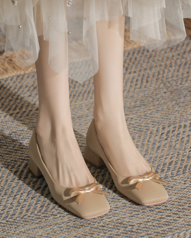 Plissiertes Oberteil mit ausgestellten Ärmeln und Maxirock-Set mit Taillengürtel – Rosiny 