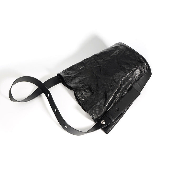 slouchy leather shoulder bag with minimalist design – ARLETTEZI