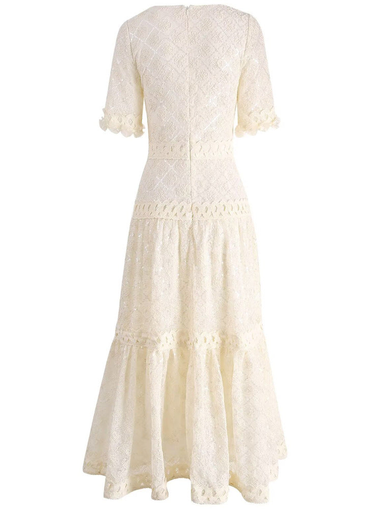 فستان دانتيل متوسط ​​الطول مع حاشية متدرجة - أمردوا