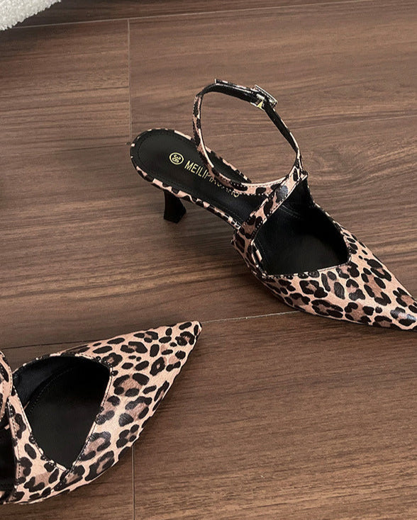 leopard print pointed-toe pumps with ankle strap - NIA