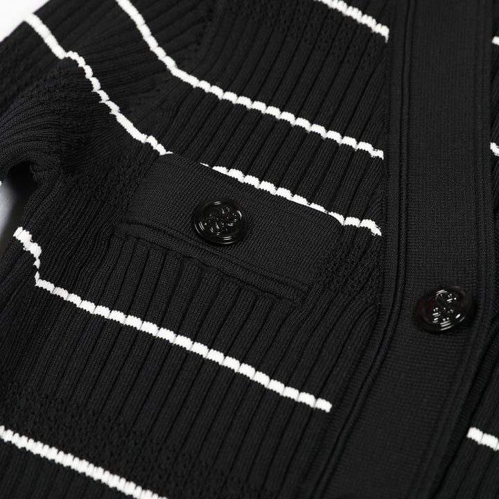 Haut à manches évasées plissées et ensemble jupe longue avec ceinture à la taille – Rosiny 