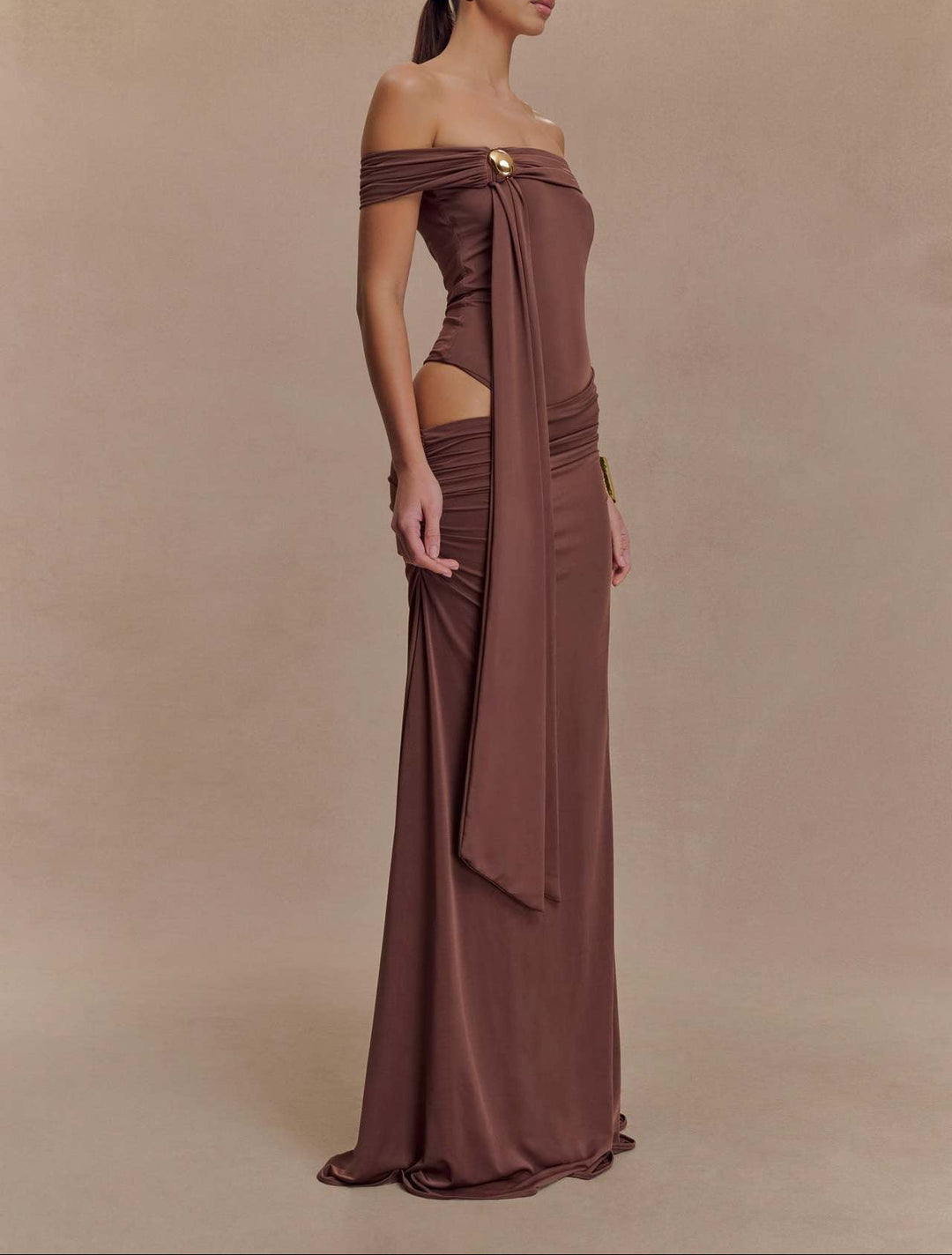 Haut à manches évasées plissées et ensemble jupe longue avec ceinture à la taille – Rosiny 