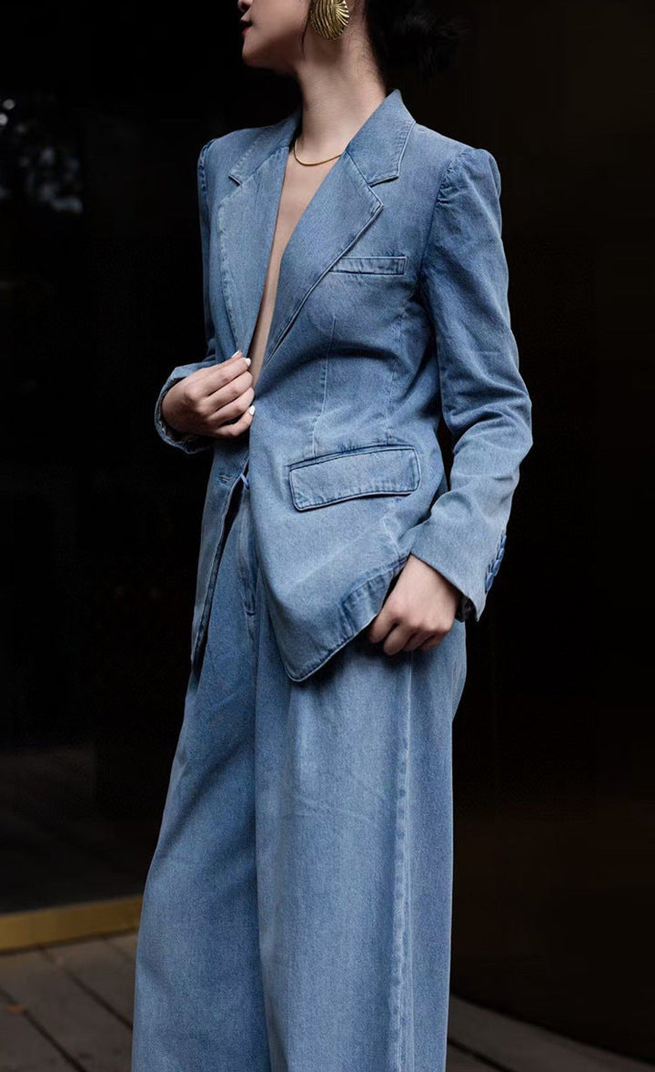 سترة جينز عتيقة مع بنطلون واسع الساق – ليكسا