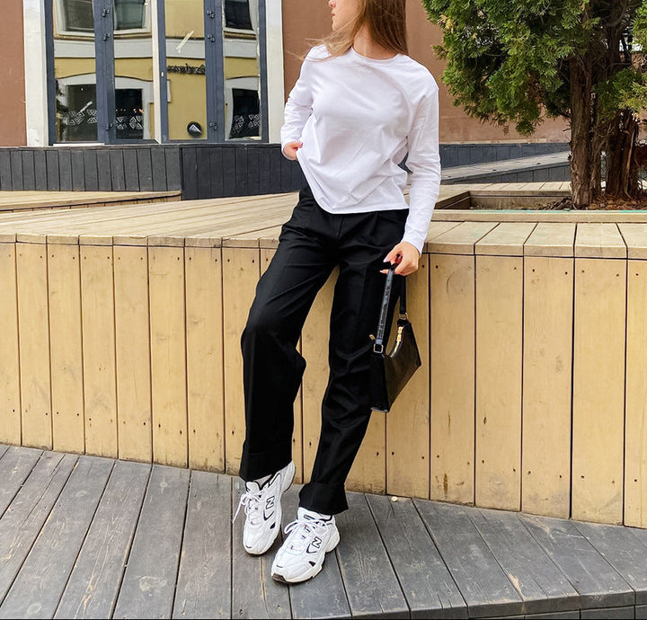 بدلة مصممة خصيصًا بأزرار ذهبية – مارون