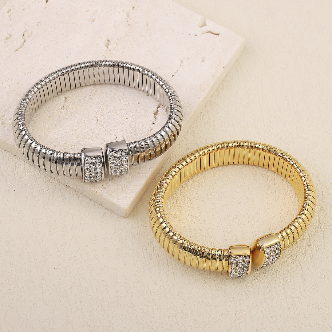 多彩链项链，带有珐琅海洋饰物 - CORALIA 