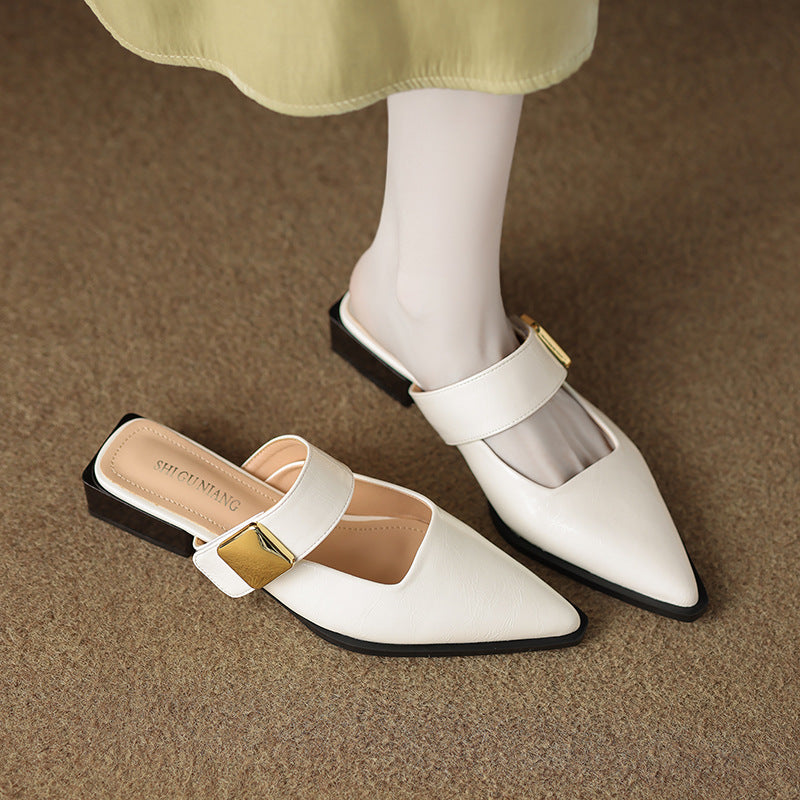 حذاء ميول مدبب بحزام عريض وإبزيم ذهبي – فيراكسول