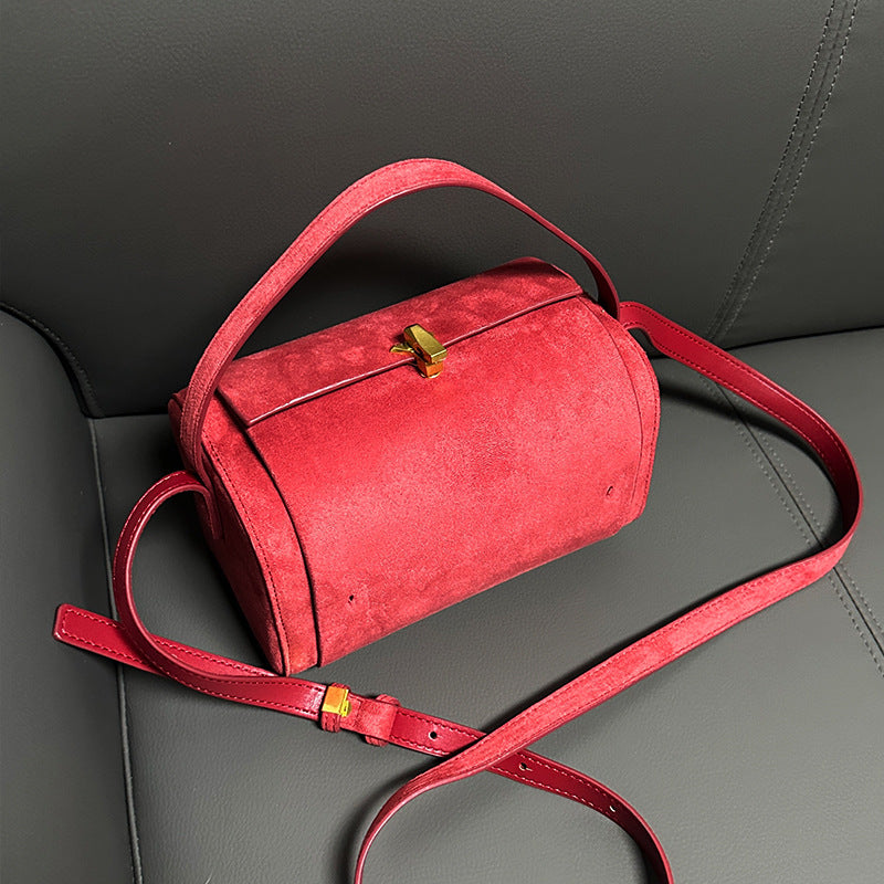 box-shaped leather crossbody bag with gold clasp – LIVILTA