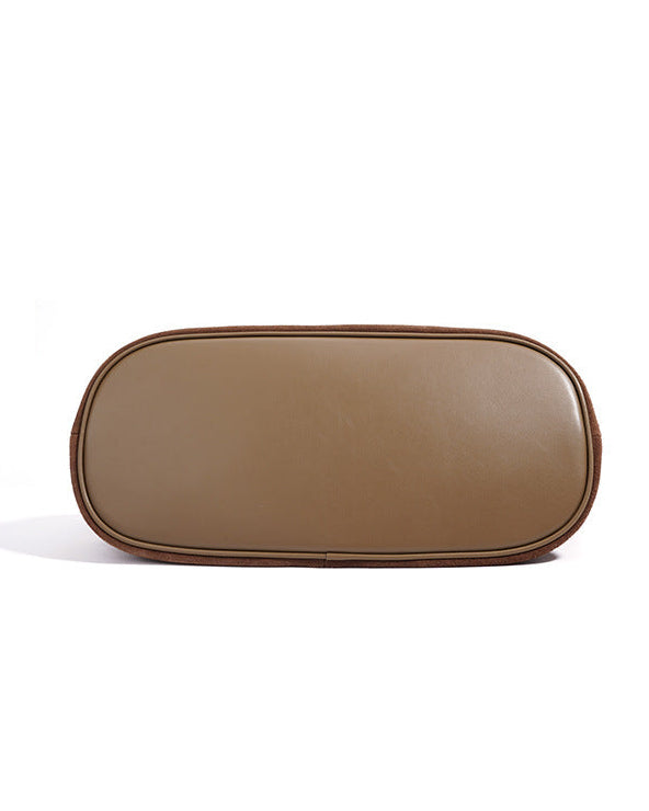 حقيبة هوبو ناعمة بحواف جلدية – أريازلو