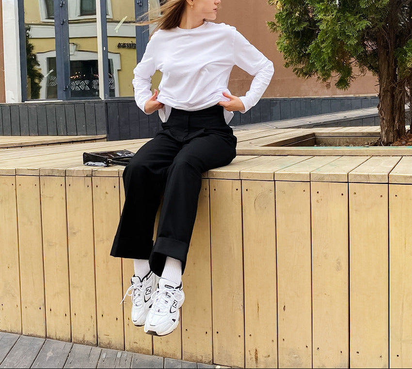 بدلة مصممة خصيصًا بأزرار ذهبية – مارون