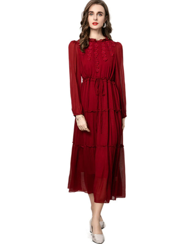 فستان شيفون متعدد الطبقات بأكمام طويلة وتطريز زهري - سكارليزا