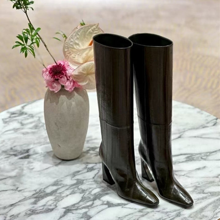 caramel knee-high leather boots with curved heel – SIENNA