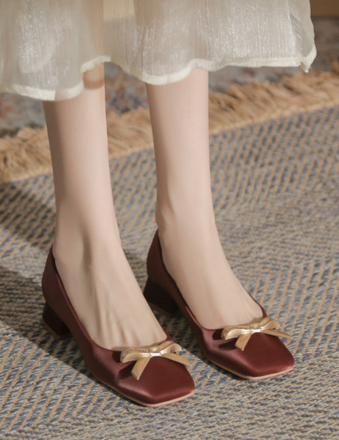 Plissiertes Oberteil mit ausgestellten Ärmeln und Maxirock-Set mit Taillengürtel – Rosiny 