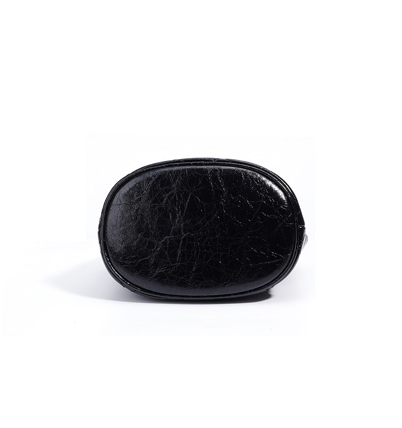 quilted metallic bucket bag with chain strap – AUMITRA