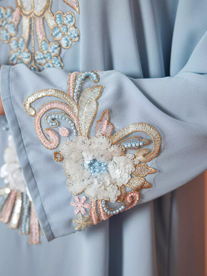 maßgeschneiderter Schlaganzug mit Satin-Puffärmeln – VALENCIA 