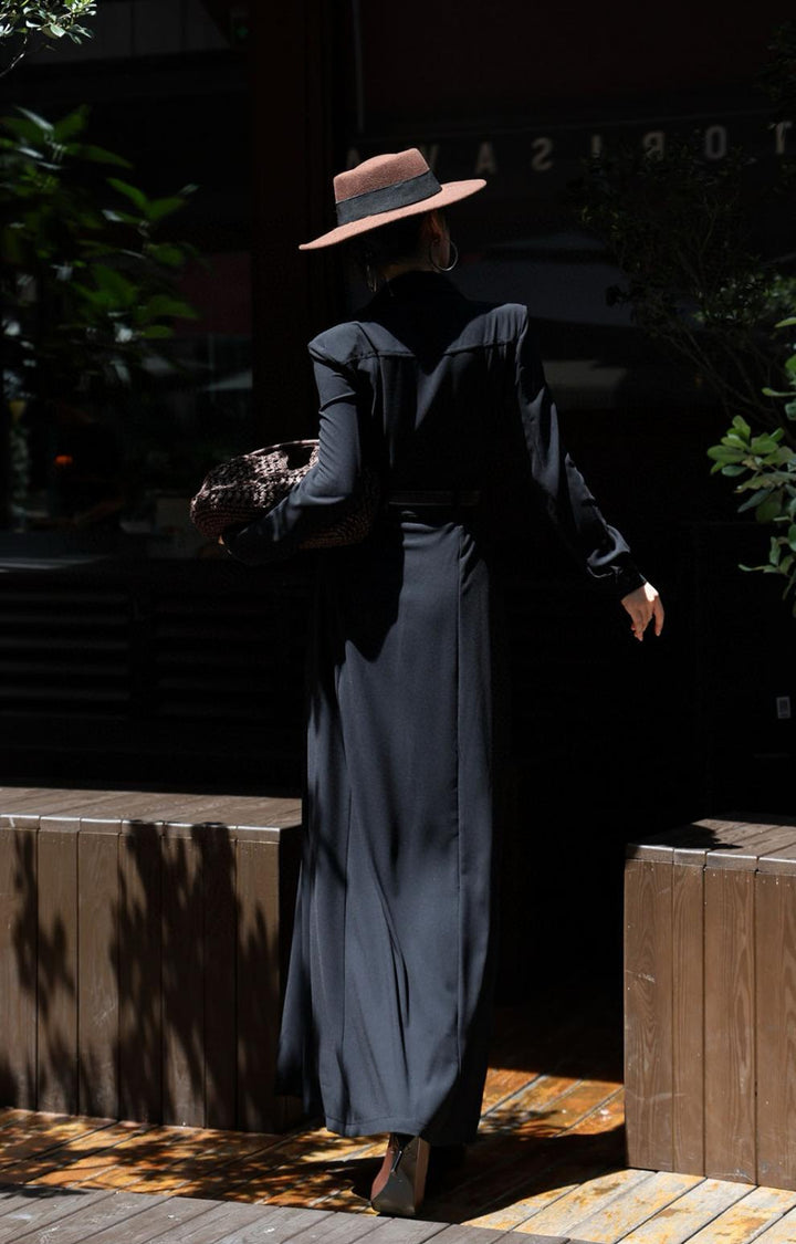 فستان عسكري ماكسي بأزرار وخصر بحزام – قيادة نوير