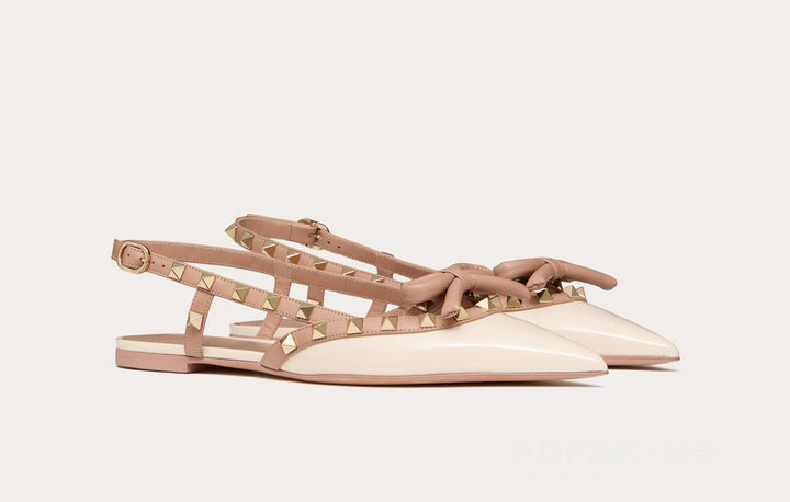 حذاء مسطح مدبب بتفاصيل قوس مرصعة بالمسامير - فيرازيا