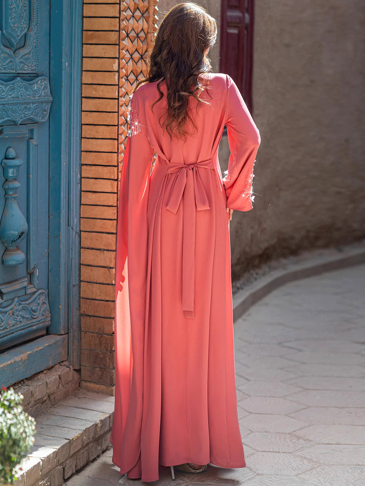 فستان بأكمام واسعة وحزام وفتحة رقبة مزينة - سيرينليت