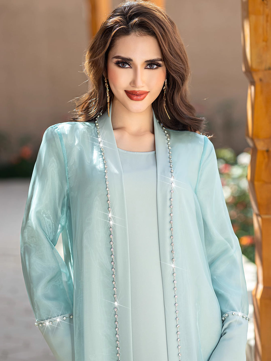 定制喇叭套装，配缎面泡泡袖 - VALENCIA 