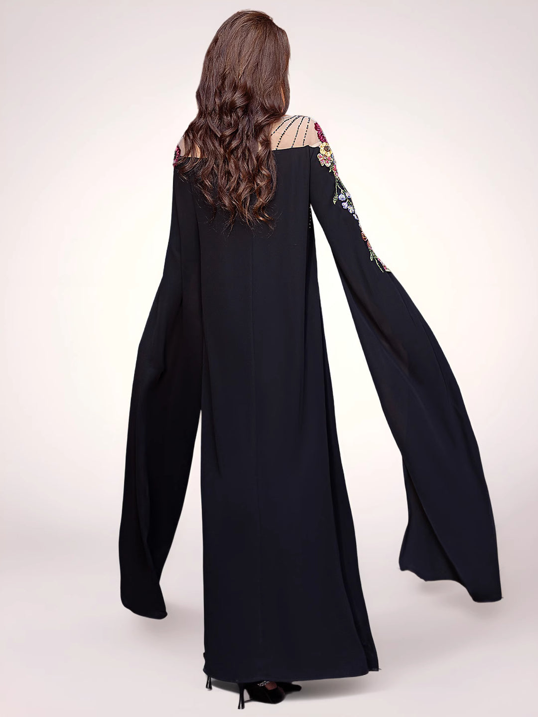 maßgeschneiderter Schlaganzug mit Satin-Puffärmeln – VALENCIA 