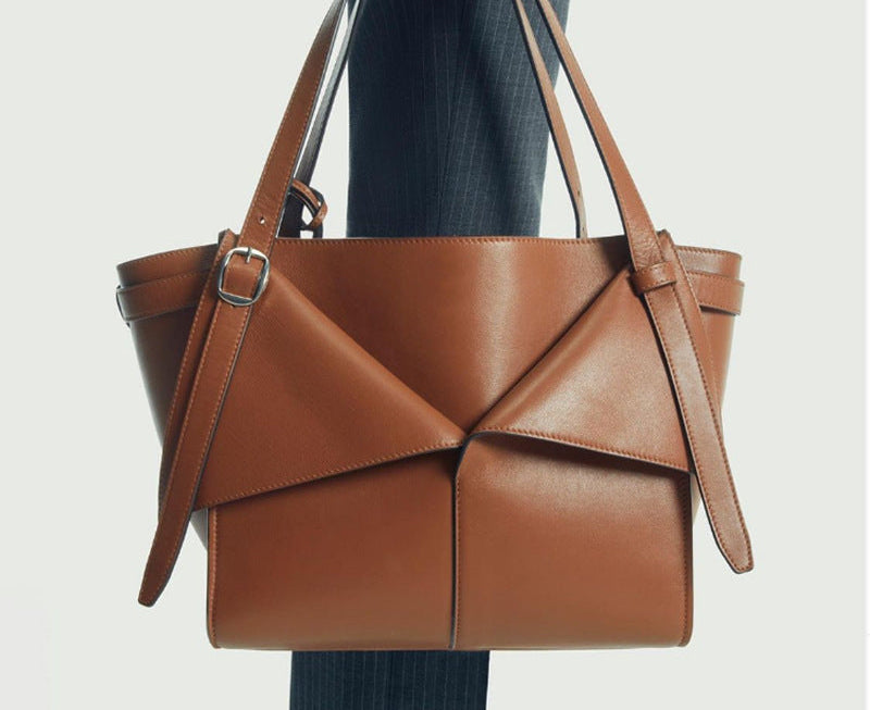 sac cabas en rotin tissé avec doubles poignées en cuir – LÉONIE 