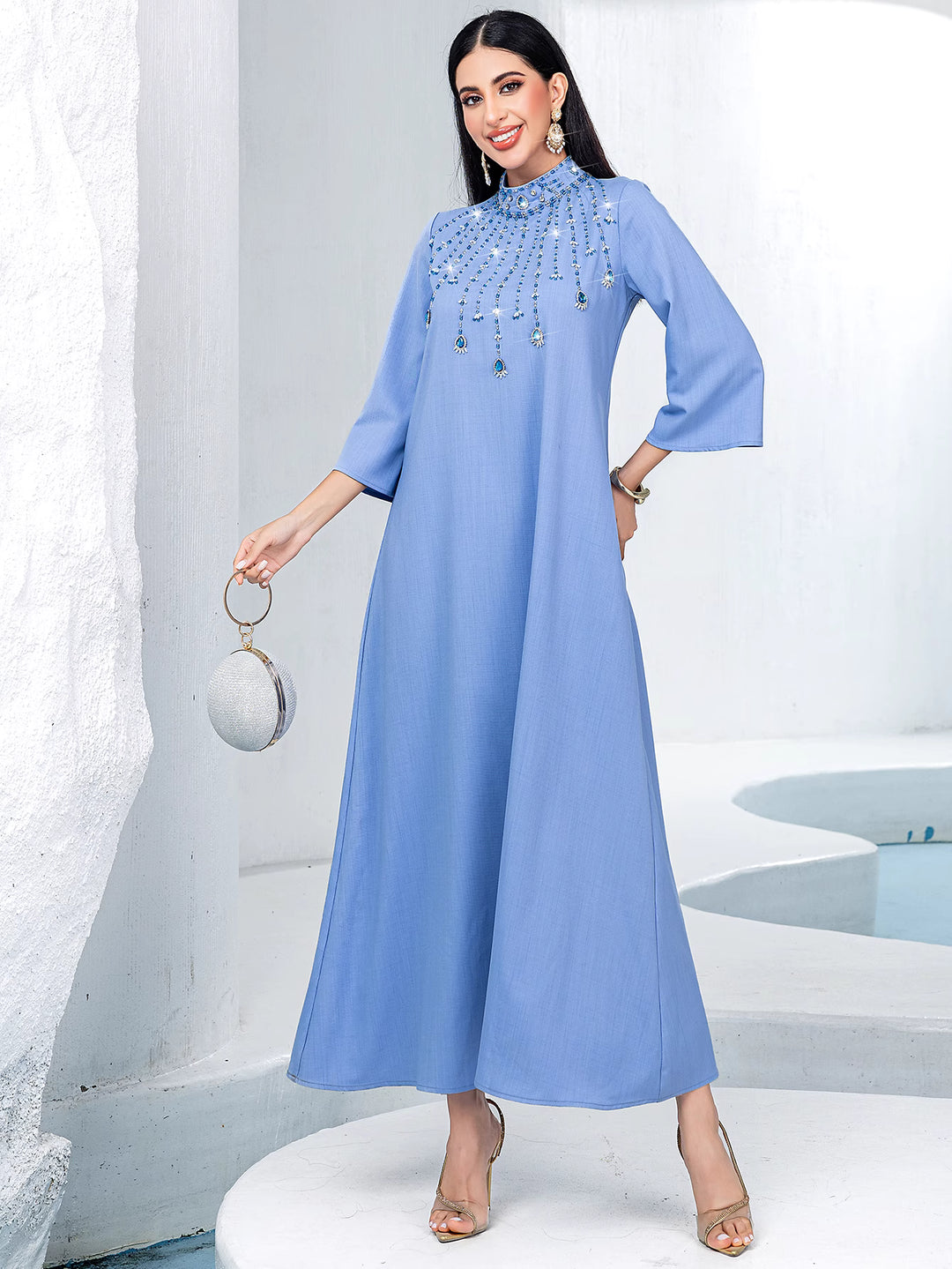 costume évasé sur mesure avec manches bouffantes en satin – VALENCIA 