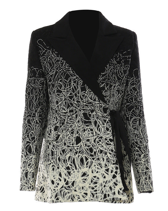 بليزر مطرز بتدرجات لونية مع تصميم أمامي ملتف - أردن