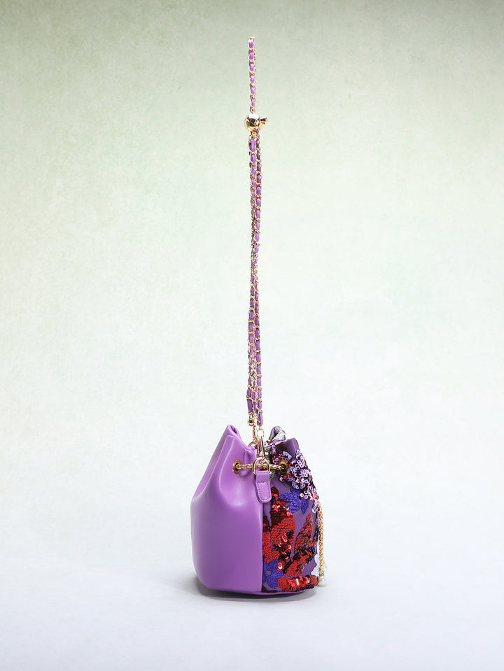 حقيبة دلو مزينة بالترتر الزهري مع حزام سلسلة – أميليير