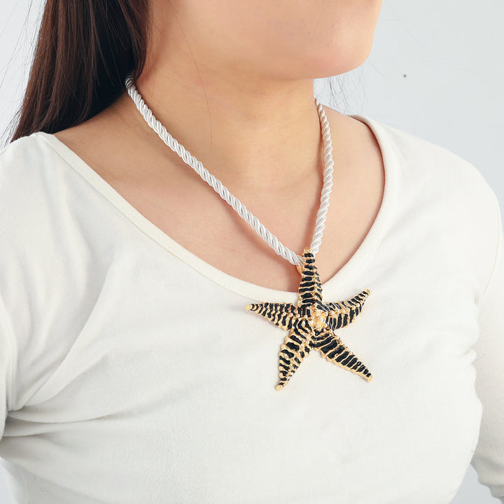 chunky heart pendant necklace with glossy beads – CORAXU