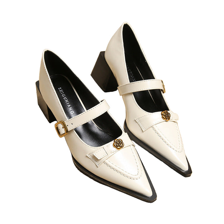 حذاء بكعب سميك مدبب مع حزام بإبزيم مزهر – أوريليافو