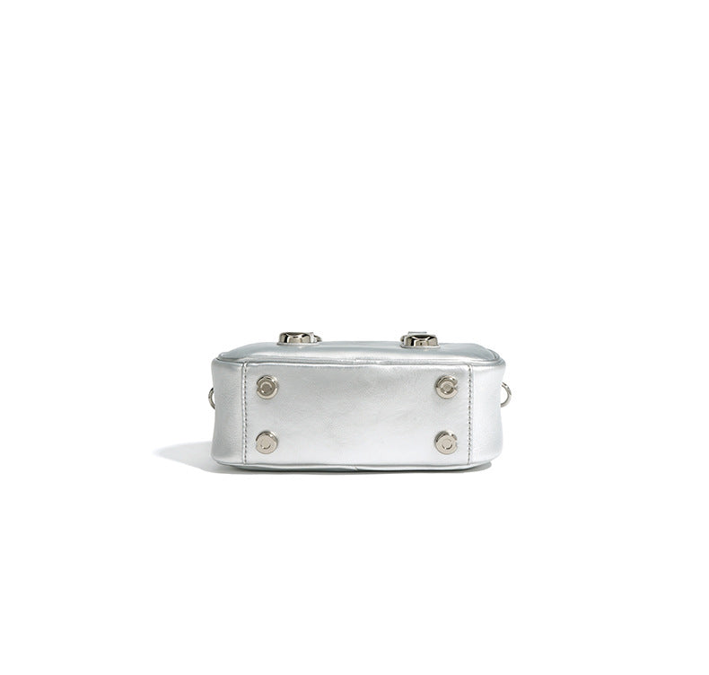 robe midi évasée sans manches avec ceinture chaîne - CELIAV 