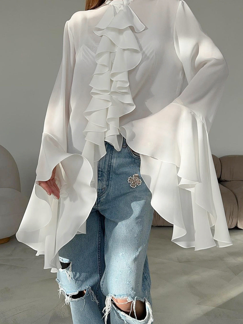 بدلة مصممة خصيصًا بأزرار ذهبية – مارون