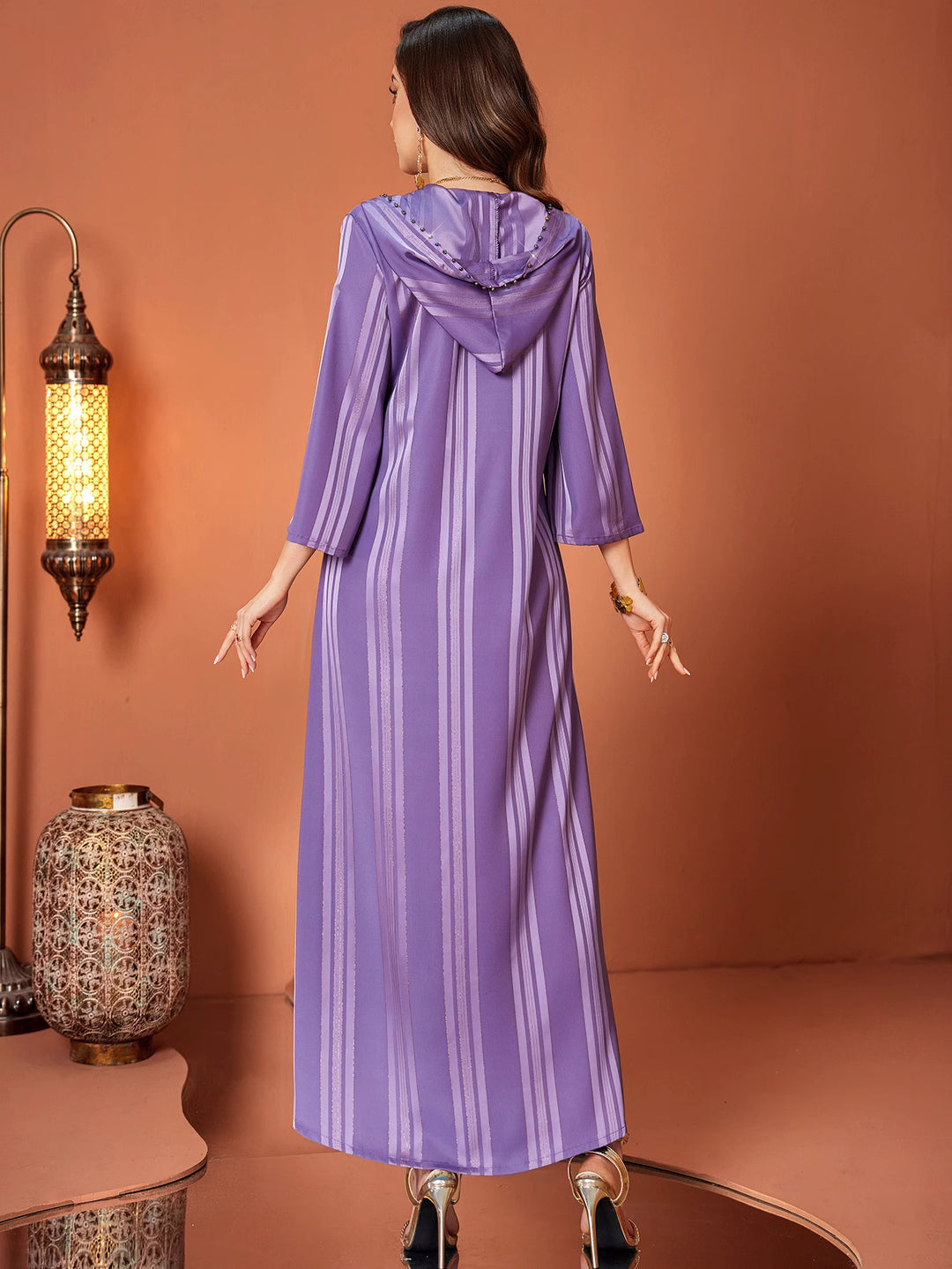 costume évasé sur mesure avec manches bouffantes en satin – VALENCIA 